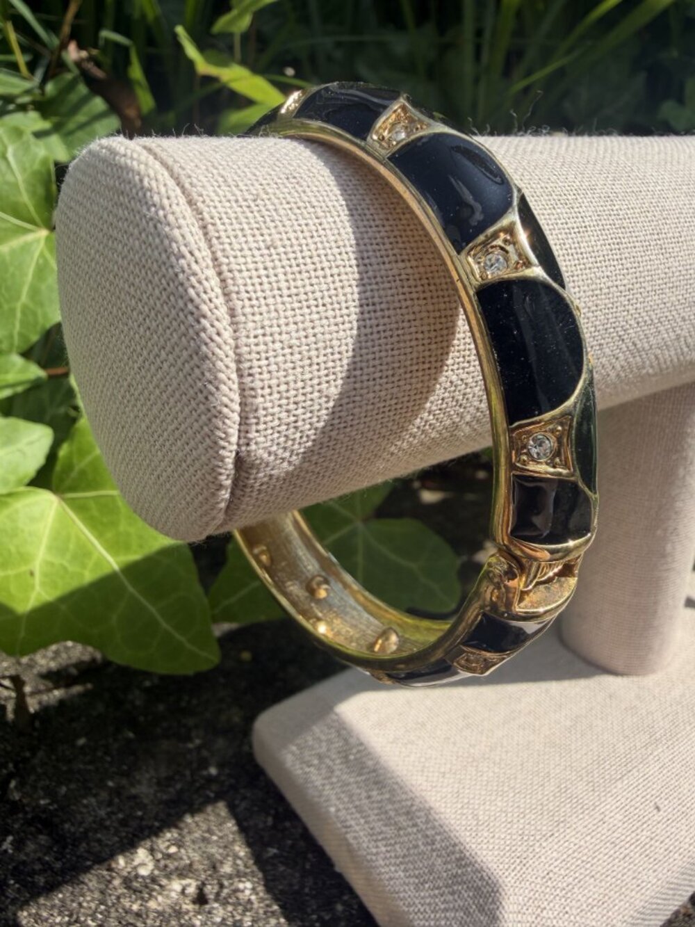 Nordstrom Enamel Hinge Clamp Bangle Cuff Clamper Bracelet Gold Black Rhinestone